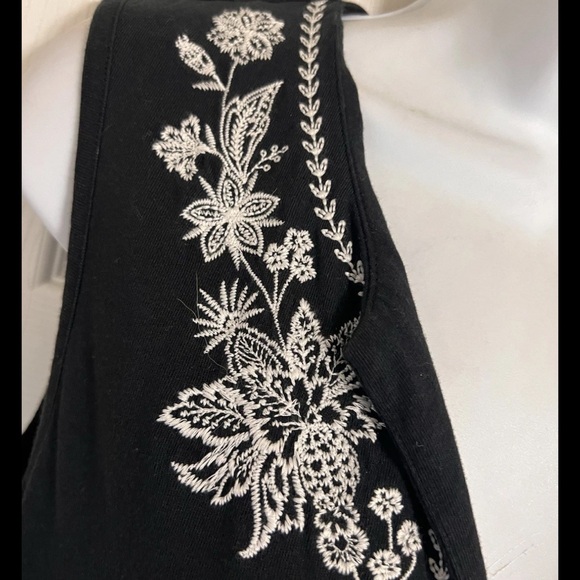 LANDS END WOMEN SIZE M COTTON BLEND BLACK WHITE EMBROIDERED FLORAL SHIFT DRESS - Picture 5 of 15